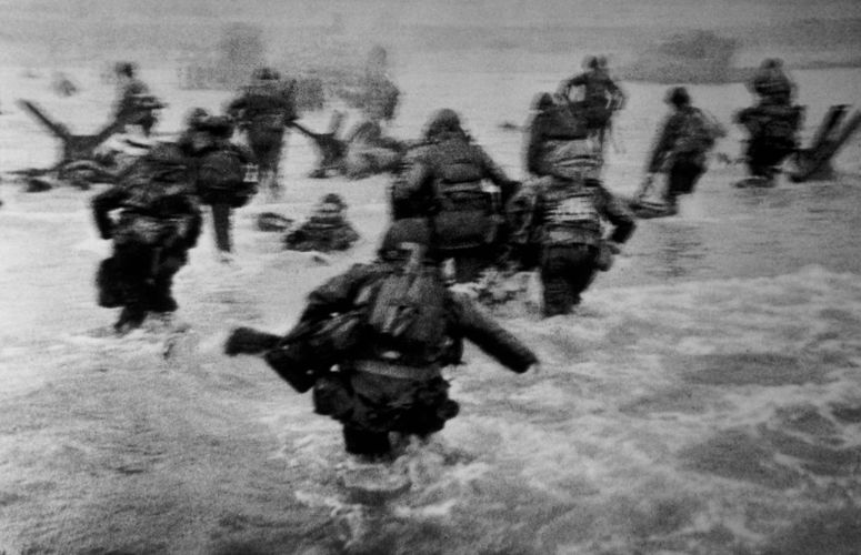 robert capa d day omaha beach