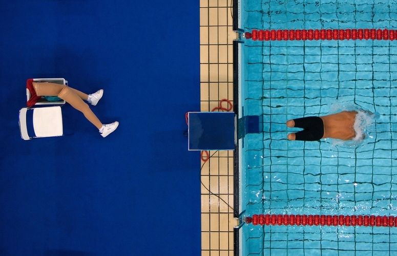 photographie d'un nageur paralympique bob martin