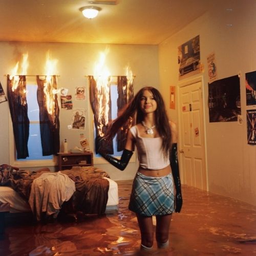 Projet sur Good 4 U de Olivia Rodrigo par Petra Collins